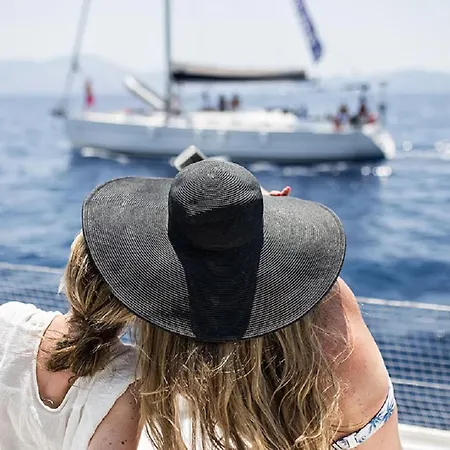 Botel Gyr-spring Break - Rhodes Cruise
