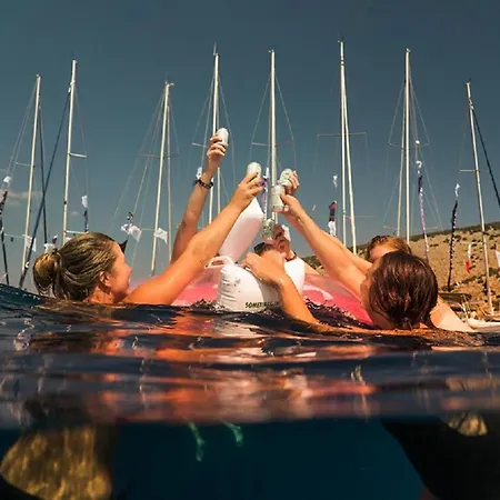 Gyr-spring Break - Rhodes Cruise Botel